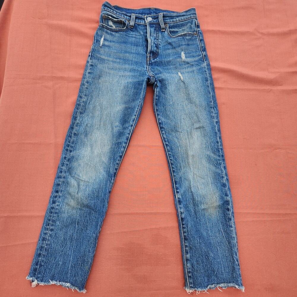 Levi's Women Sz 24 Blue Jeans Ankle High Rise Button Fly Icon Fit Frayed Edge